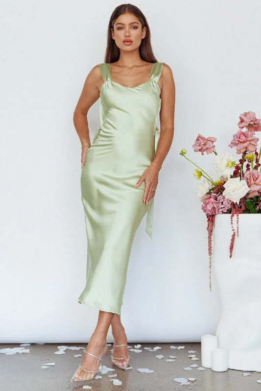 Midi dresses with wrap - around skirts for a customizable fit Amielle Open Back Midi Dress Mint Midi dresses with wrap - around skirts for a customizable fit Amielle Open Back Midi Dress Mint