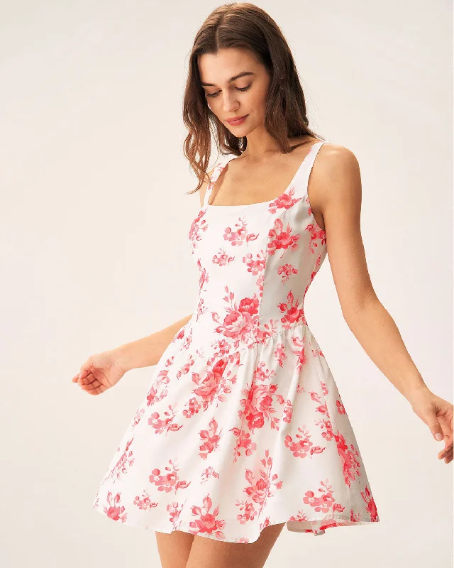 Mini dresses with cut - out details for a trendy look Pink Floral Ruched Mini Dress