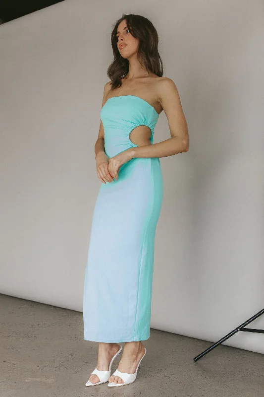Midi dresses with V - necklines for a flattering and elongating effect Taking Bets Strapless Cut-Out Midi Dress Mint Midi dresses with V - necklines for a flattering and elongating effect Taking Bets Strapless Cut-Out Midi Dress Mint