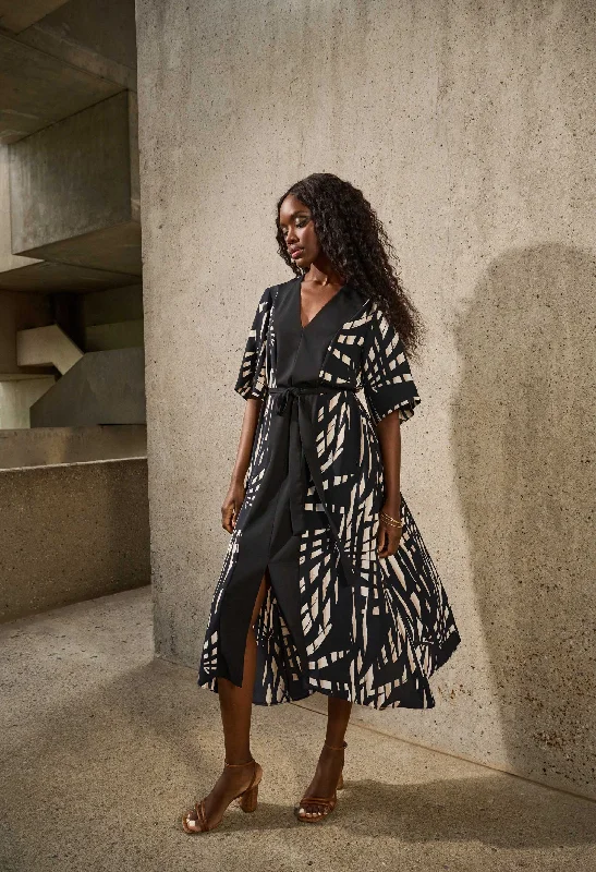 Midi dresses with button - front designs for a classic touch Tropical Print A-line Dress Midi dresses with button - front designs for a classic touch Tropical Print A-line Dress