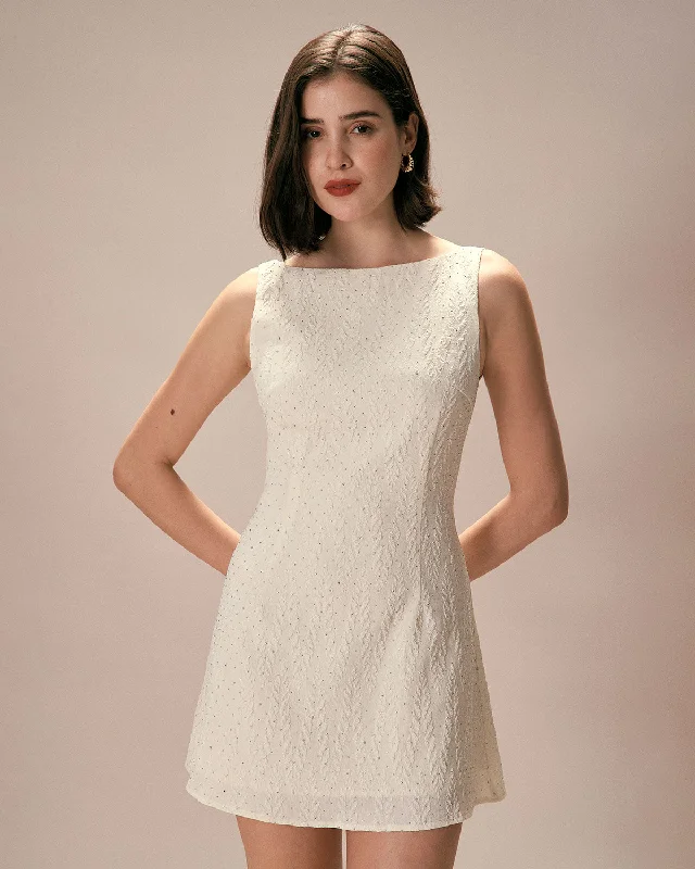 Mini dresses with gathered skirts for a voluminous effect The Beige Boat Neck Textured Mini Dress Mini dresses with gathered skirts for a voluminous effect The Beige Boat Neck Textured Mini Dress