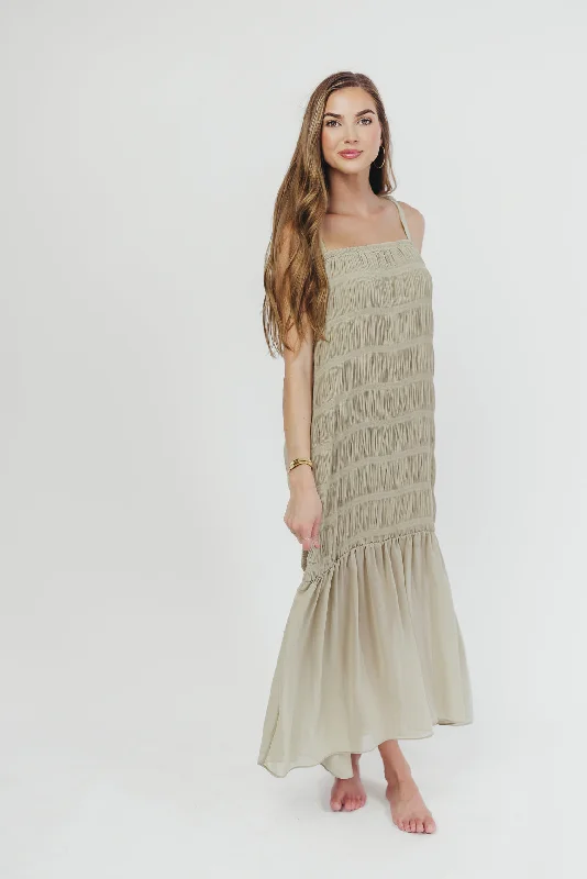 Midi dresses with puff sleeves for a vintage - inspired look Karolyn Tie Strap Maxi Dress in Sage Midi dresses with puff sleeves for a vintage - inspired look Karolyn Tie Strap Maxi Dress in Sage