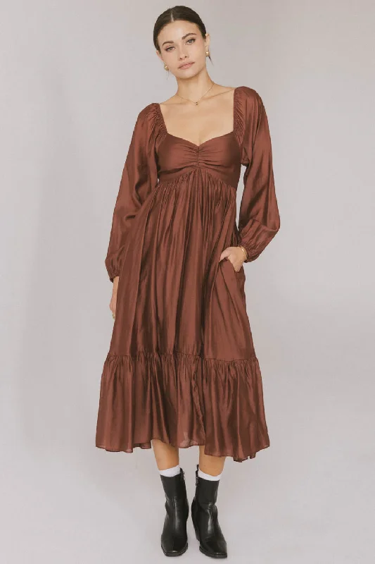 Midi dresses with ruched bodices for a feminine and fitted feel Rael Midi Dress in Brown Midi dresses with ruched bodices for a feminine and fitted feel Rael Midi Dress in Brown