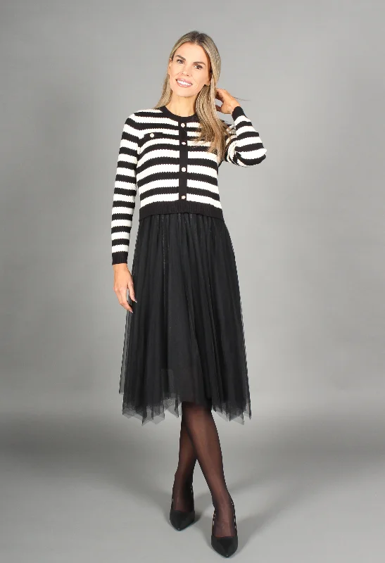 Midi dresses with button - front designs for a classic touch 2 in 1 Look Dress
