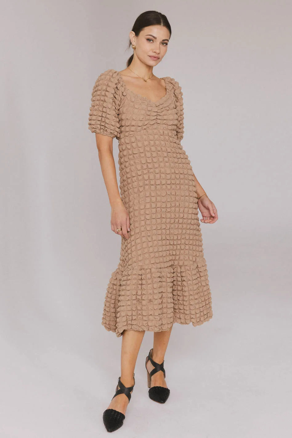High - low midi dresses with geometric patterns for a modern party Miley Bubble Texture Dress in Tan High - low midi dresses with geometric patterns for a modern party Miley Bubble Texture Dress in Tan