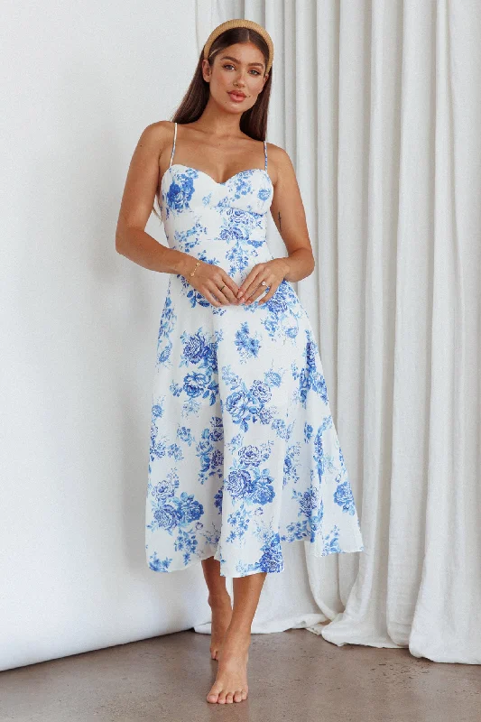 Midi dresses with lace - up fronts for a unique and adjustable style Mi Vida Sweetheart Neckline Midi Dress Floral Blue