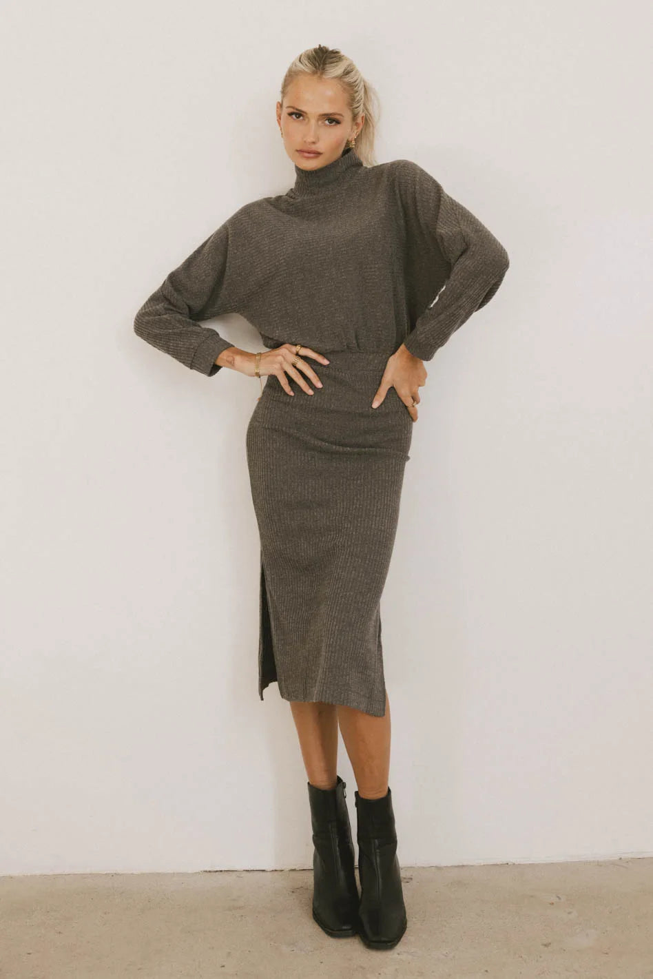 Midi dresses with pleated bodices for a classic and tailored look Ulrich Sweater Dress in Charcoal Midi dresses with pleated bodices for a classic and tailored look Ulrich Sweater Dress in Charcoal