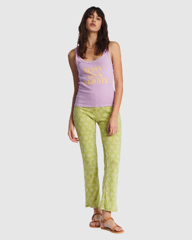 Capri Length Women's Printed Yoga Pants for Workout SessionsBETTER TOGETHER