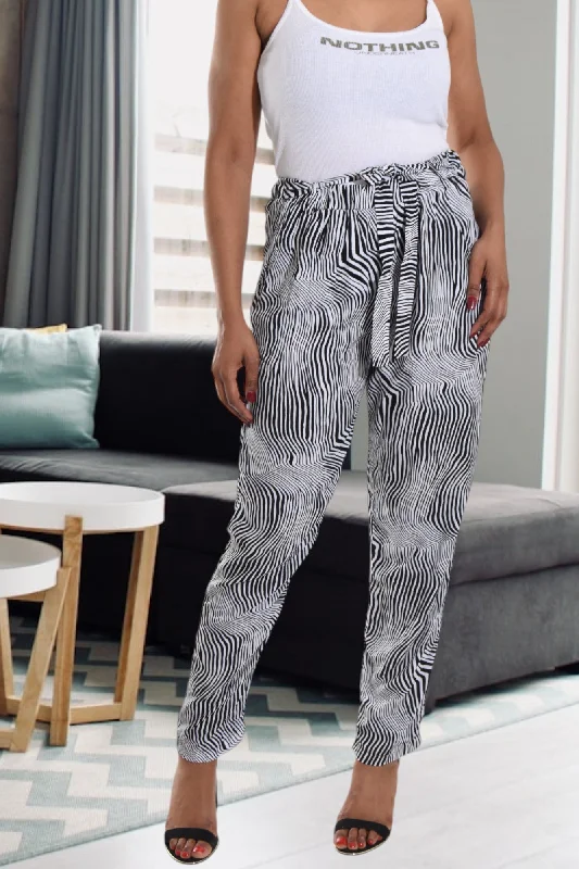 Bootcut Style Women's Stretch Denim Jeans in Dark WashBlack And White Printed Pocket Pants