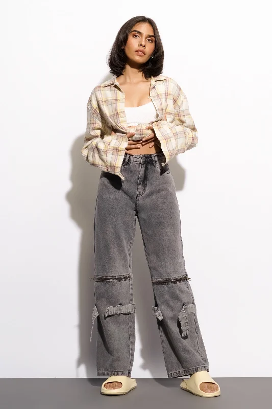 Plus Size Women's High - Waisted Bootcut Jeans in Distressed StyleDenim Charcoal Open Zip Straight Fit Pants Plus Size Women's High - Waisted Bootcut Jeans in Distressed StyleDenim Charcoal Open Zip Straight Fit Pants