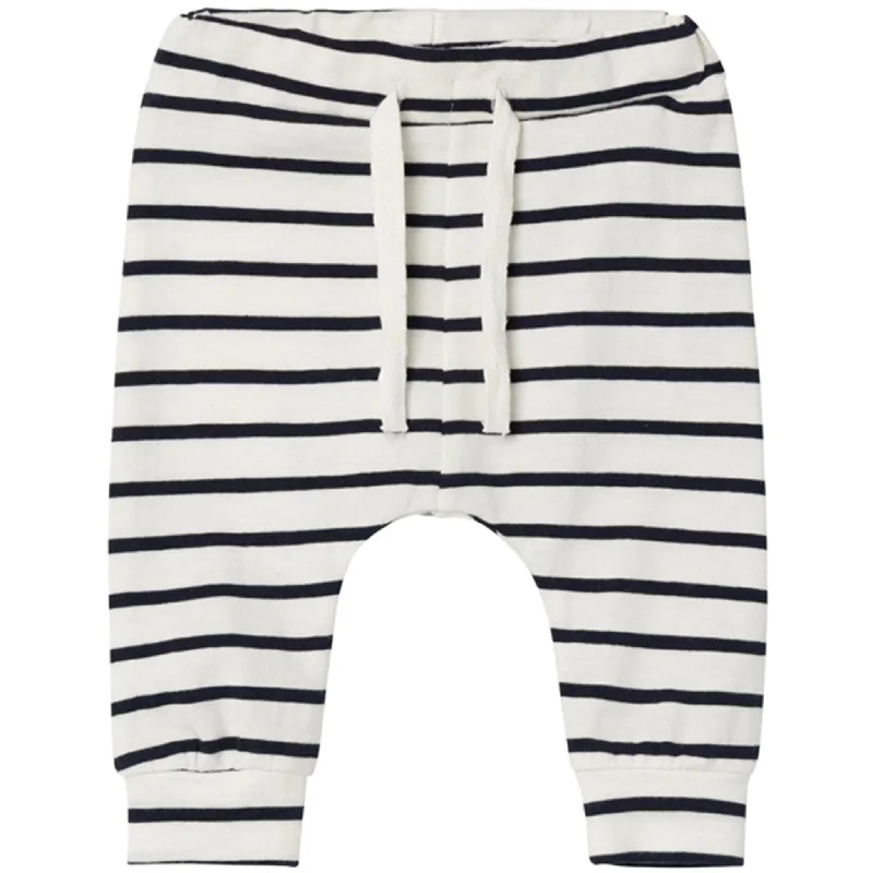Bell - Bottom Style Women's Denim Pants with Embroidered DetailsName it Jet Stream Ding Pants