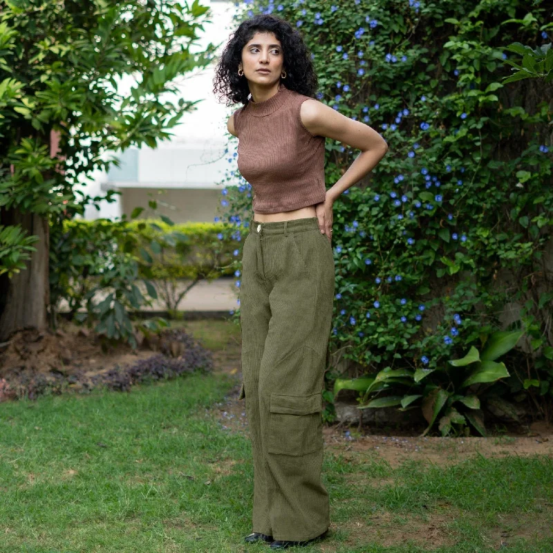 Skinny Fit Women's Leather Look Leggings for a Rocker VibeOlive Green Warm Cotton Corduroy High-Rise Baggy Cargo Pant