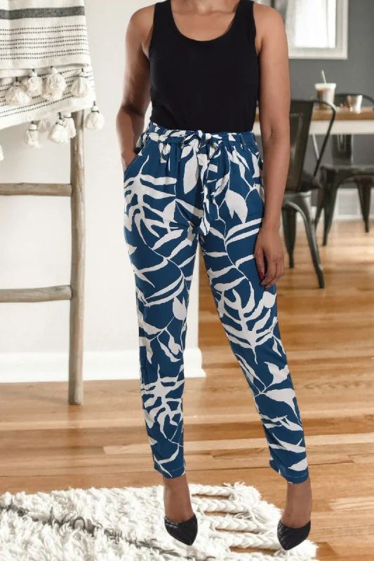Bootcut Style Women's Stretch Denim Jeans in Dark WashTeal And Cream Pocket Pants