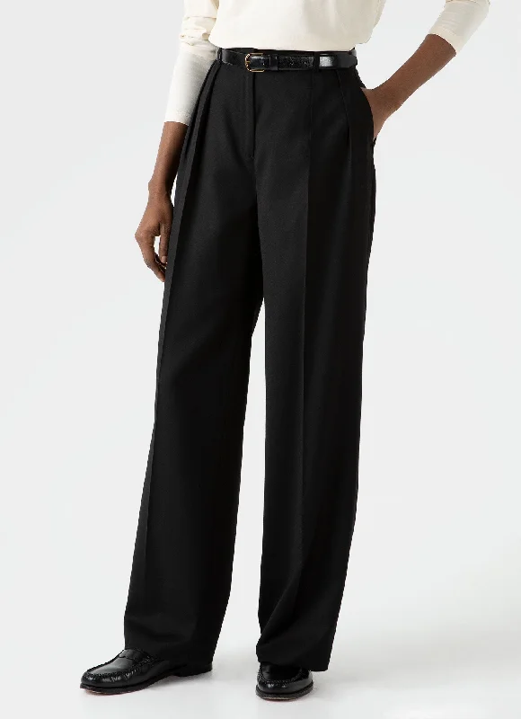Cigarette Style Women's Printed Linen Blend Pants for Casual DaysWomen's Pleated Wool Trouser in Black