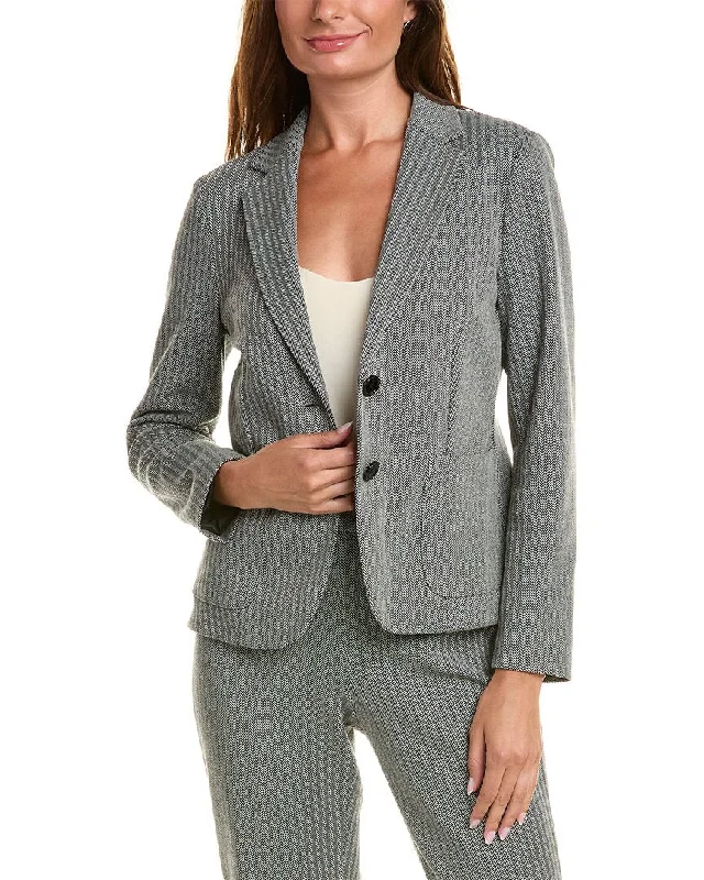Women's knee - length wool blend coats with a fur collar for added warmthHugo Boss Jonalahra Jacket Women's knee - length wool blend coats with a fur collar for added warmthHugo Boss Jonalahra Jacket