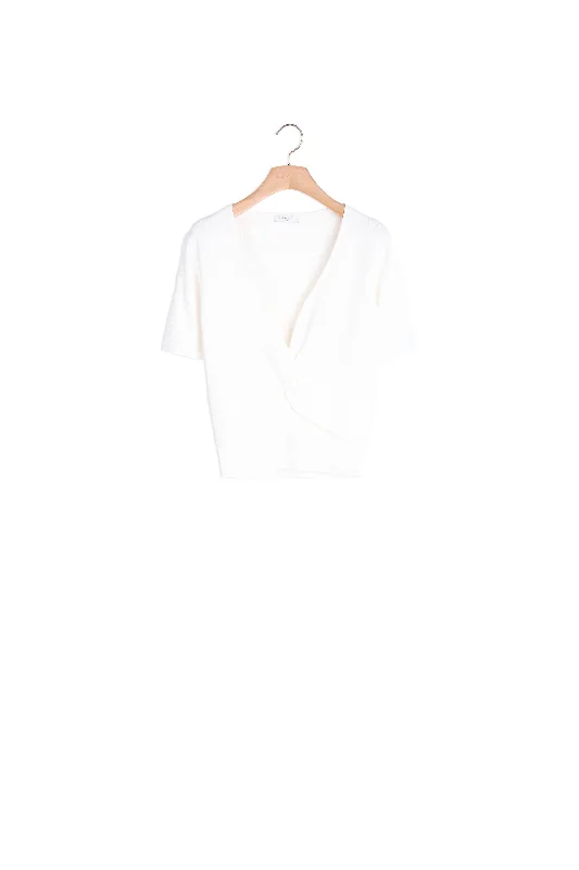 hooded women cardigan for added warmth and styleTop court en maille côtelée