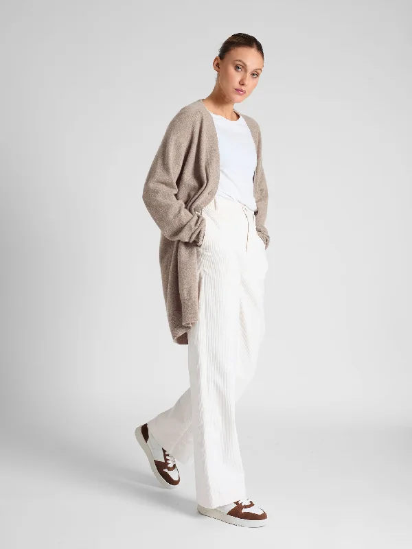 oversized women cardigan for a trendy and cozy lookCashmere cardigan "Lykke" - toast oversized women cardigan for a trendy and cozy lookCashmere cardigan "Lykke" - toast