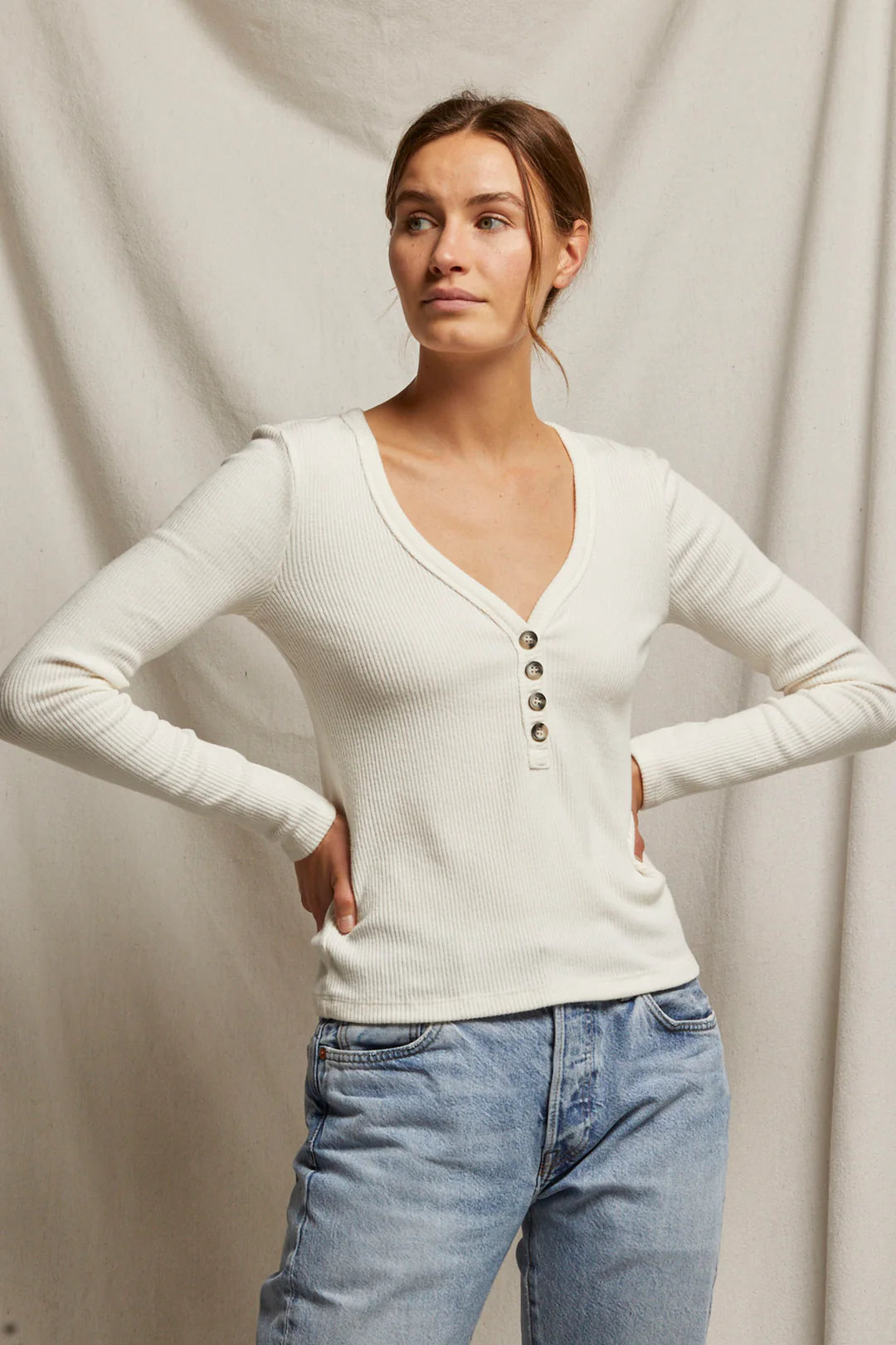 V - Neck Women's Ribbed Wool Sweaters for FallEvangeline Long Sleeve Rib V-Neck Sweater in Sugar V - Neck Women's Ribbed Wool Sweaters for FallEvangeline Long Sleeve Rib V-Neck Sweater in Sugar