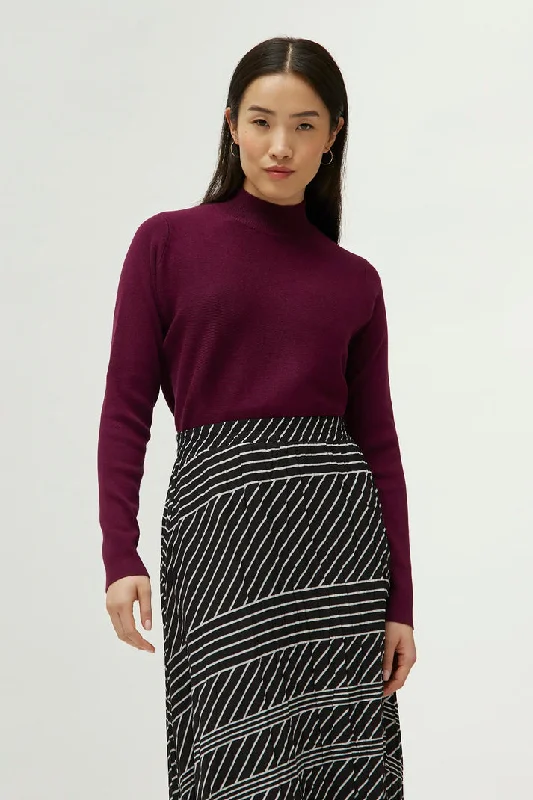 High - Low Hem Women's Cashmere - Blended SweatersMock Neck Flared Sweater in Purple High - Low Hem Women's Cashmere - Blended SweatersMock Neck Flared Sweater in Purple