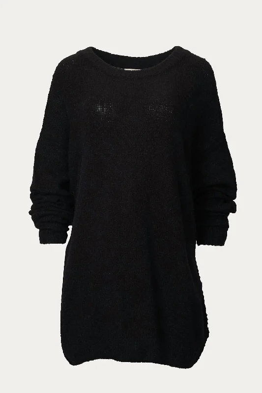 Women's Off - Shoulder Chunky Knit Sweater Dresses in Earth TonesSlouchy Oversized Essential Sweater In Black Women's Off - Shoulder Chunky Knit Sweater Dresses in Earth TonesSlouchy Oversized Essential Sweater In Black