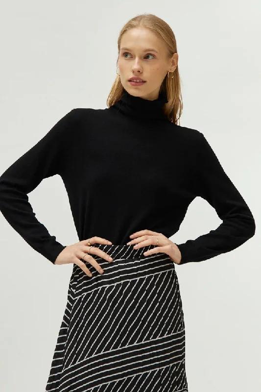 Sleeveless Women's Silk - Trimmed Sweaters for SummerTurtleneck Sweater in Black