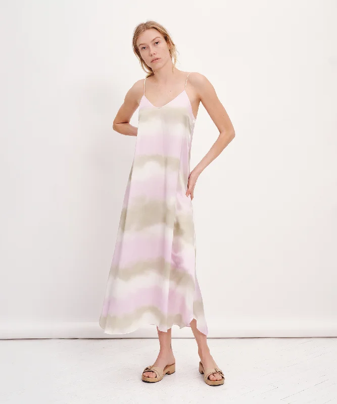 Distressed Women T Shirt with a Laid - Back AestheticSilk Charmeuse with Watercolor Stripe Sleeveless Dress - Watercolor Stripe Distressed Women T Shirt with a Laid - Back AestheticSilk Charmeuse with Watercolor Stripe Sleeveless Dress - Watercolor Stripe