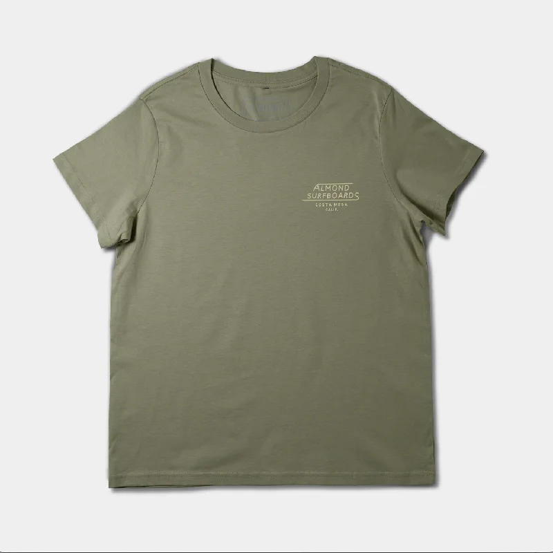 Distressed Women T Shirt with a Laid - Back AestheticWomen's Mesa Tee | Sage