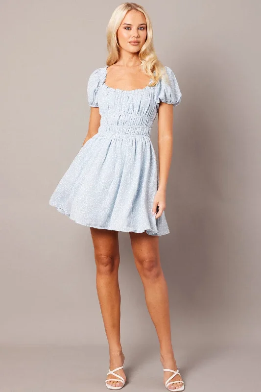 Pleated Women Dress with a Timeless and Elegant TextureBlue Ditsy Fit And Flare Dress Puff Sleeve