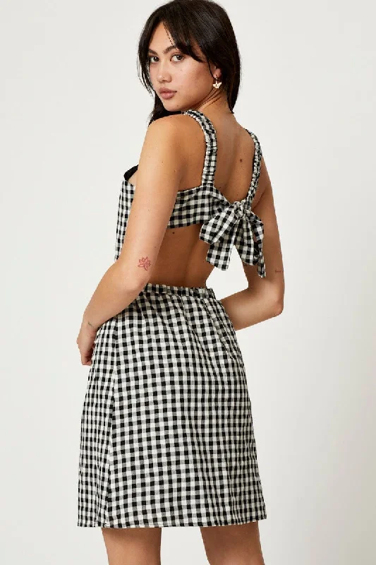 Long - Sleeve Women Dress in Velvet for a Luxurious Winter LookCheck Mini Dress Sleeveless Evening