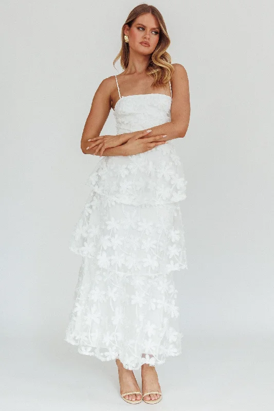 Maxi Women Dress with Floral Print for a Bohemian VibeDori Floral Embellished Maxi Dress White
