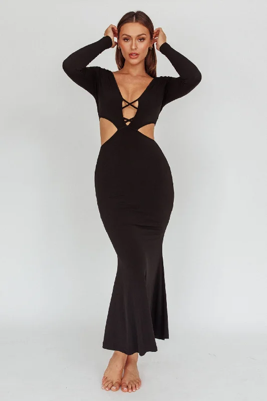 Strapless Women Dress with a Built - in Bra for Comfort and SupportDress Codes Cut-Out Maxi Dress Black