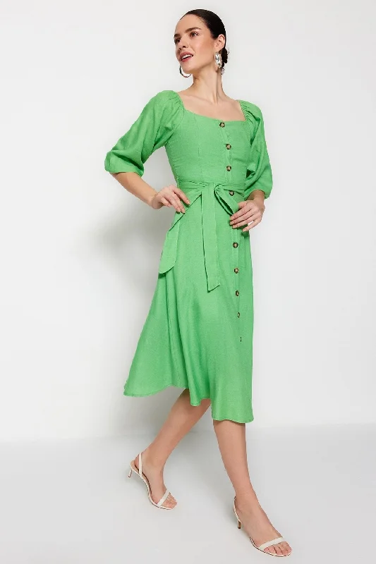 Little Black Women Dress with Sequins for a Glamorous Night OutGreen Button Down Woven Belted Dress