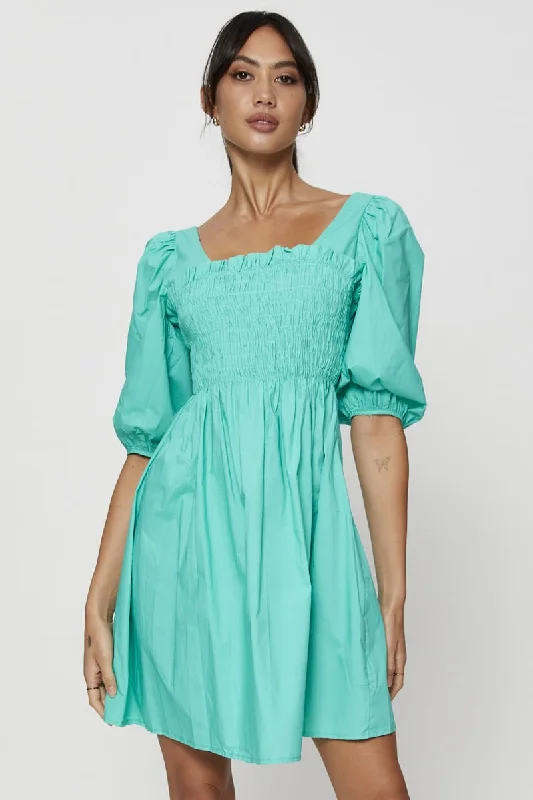 Maxi Women Dress with Floral Print for a Bohemian VibeGreen Mini Dress Short Sleeve Evening
