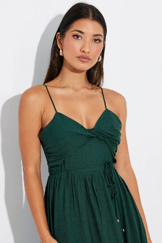 Pleated Women Dress with a Timeless and Elegant TextureGreen Twist Front Detail Maxi Dress