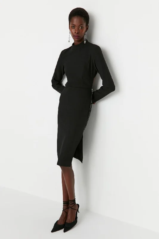 Wrap - Style Women Dress with Adjustable Fit for All Body TypesHigh Neck Open Back Bodycon Dress