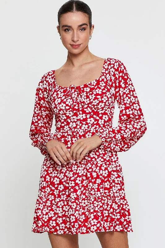 Mini Women Dress with a Short Hem for a Young and Trendy StylePrint Mini Dress Long Sleeve Square Neck