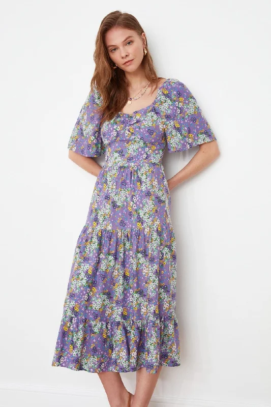 Pleated Women Dress with a Timeless and Elegant TexturePurple Floral Woven Midi Dress