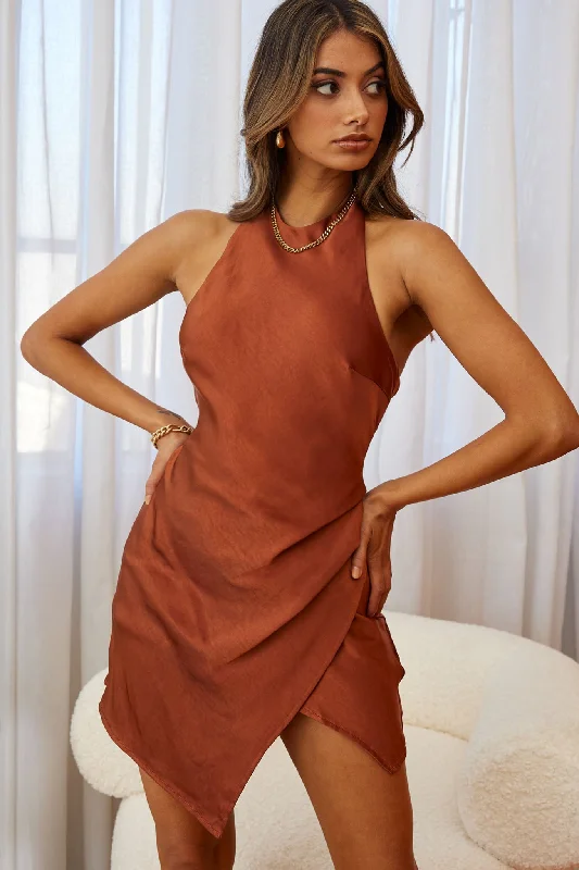 Strapless Women Dress with a Built - in Bra for Comfort and SupportSonoma Halterneck Faux Wrap Twist Back Mini Dress Chocolate