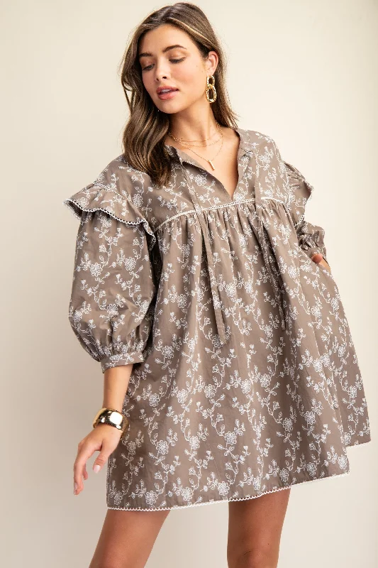 Empire Waist Women Dress to Accentuate the Bust and Conceal the WaistTerri Vintage Mini Dress