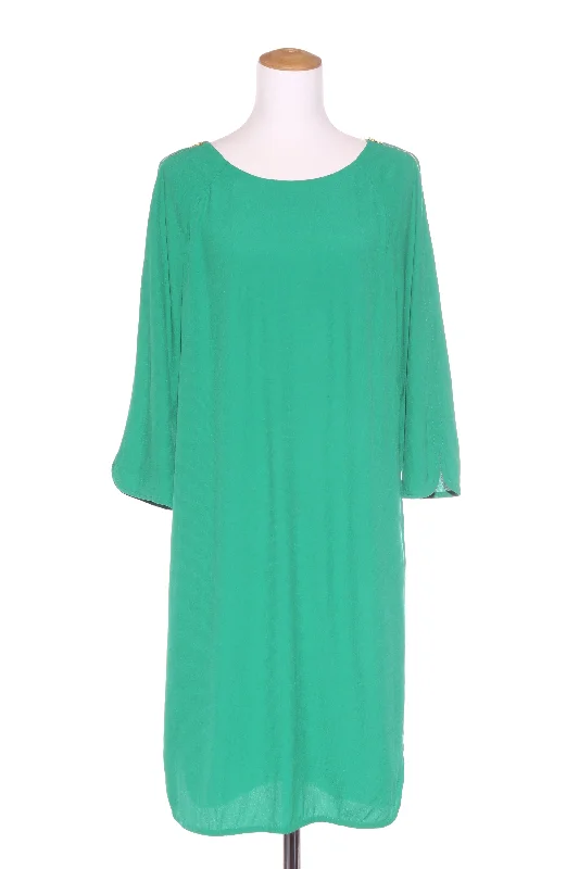 Ball Gown Women Dress with a Full Skirt for a Princess - like Look Ball Gown Women Dress with a Full Skirt for a Princess - like Look COUNTRY ROAD - Kelly green crepe dress! 14