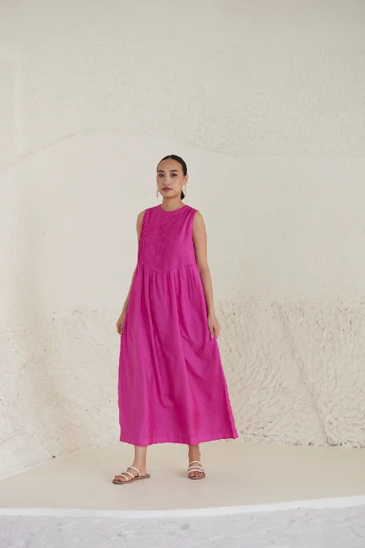 Maxi Women Dress with Floral Print for a Bohemian Vibe Maxi Women Dress with Floral Print for a Bohemian Vibe Eternal Ties Pink Dress
