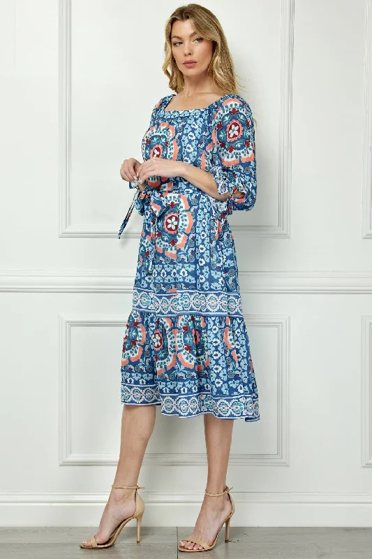 Halter Neck Women Dress to Show Off the Shoulders and Neckline Halter Neck Women Dress to Show Off the Shoulders and Neckline Long Sleeve Square Neck Printed Midi Dress Halter Neck Women Dress to Show Off the Shoulders and Neckline Halter Neck Women Dress to Show Off the Shoulders and Neckline Long Sleeve Square Neck Printed Midi Dress