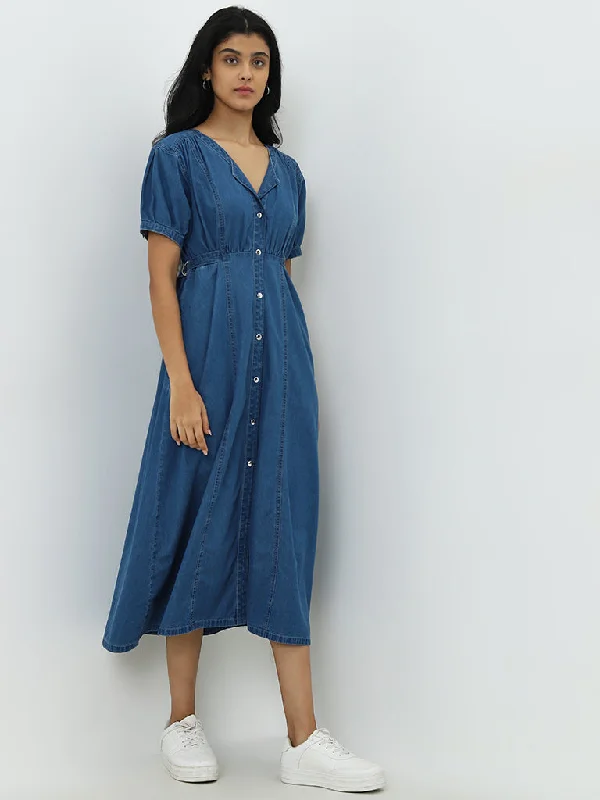 Mini Women Dress with a Short Hem for a Young and Trendy Style Mini Women Dress with a Short Hem for a Young and Trendy Style LOV Blue Denim Style Shirt Dress