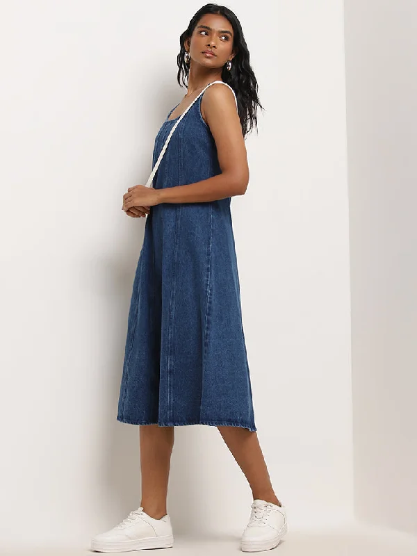 Mermaid - Style Women Dress with a Fitted Silhouette for Special Occasions Mermaid - Style Women Dress with a Fitted Silhouette for Special Occasions LOV Dark Blue A-Line Denim Dress