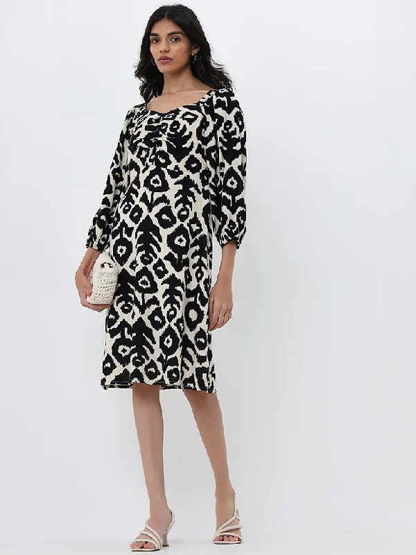 Little Black Women Dress with Sequins for a Glamorous Night Out Little Black Women Dress with Sequins for a Glamorous Night Out LOV Off-White Printed A-Line Dress