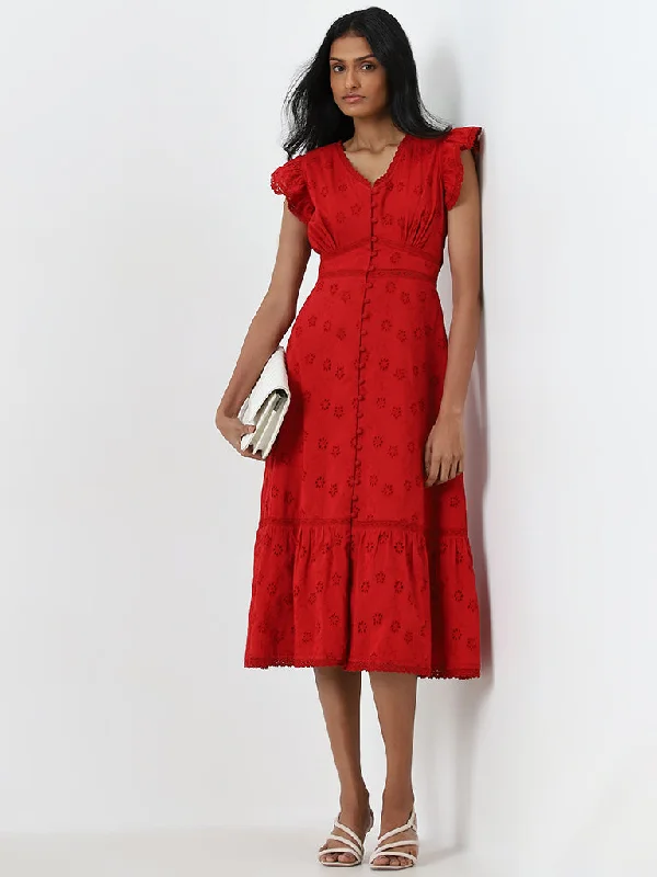 Printed Abstract Women Dress for a Modern and Artistic Appeal Printed Abstract Women Dress for a Modern and Artistic Appeal LOV Red Schiffli Design A-Line Cotton Dress