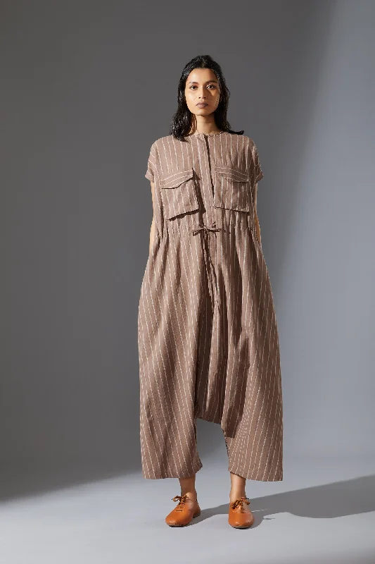 Wrap - Style Women Dress with Adjustable Fit for All Body Types Wrap - Style Women Dress with Adjustable Fit for All Body Types MATI SAFARI JUMPSUIT-AWBEIGE Wrap - Style Women Dress with Adjustable Fit for All Body Types Wrap - Style Women Dress with Adjustable Fit for All Body Types MATI SAFARI JUMPSUIT-AWBEIGE