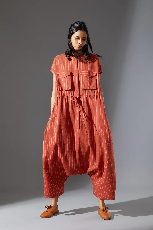 Empire Waist Women Dress to Accentuate the Bust and Conceal the Waist Empire Waist Women Dress to Accentuate the Bust and Conceal the Waist MATI SAFARI JUMPSUIT-AWRUST Empire Waist Women Dress to Accentuate the Bust and Conceal the Waist Empire Waist Women Dress to Accentuate the Bust and Conceal the Waist MATI SAFARI JUMPSUIT-AWRUST