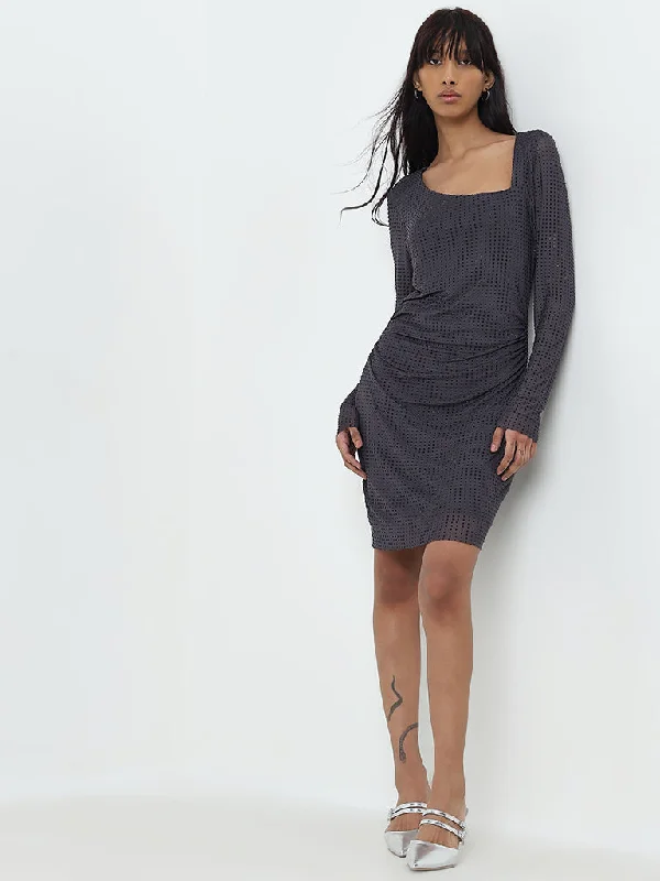 Mini Women Dress with a Short Hem for a Young and Trendy Style Mini Women Dress with a Short Hem for a Young and Trendy Style Nuon Grey Embellished Bodycon Dress