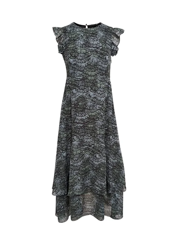 Empire Waist Women Dress to Accentuate the Bust and Conceal the Waist Empire Waist Women Dress to Accentuate the Bust and Conceal the Waist Scotch & Soda - Dark Green, Teal, & Black Feather Print Sleeveless Midi Dress Sz 4